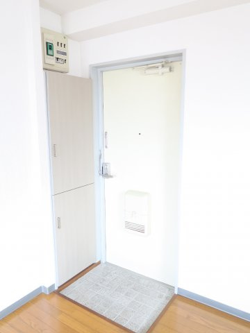 あけぼのＳＳビルの玄関