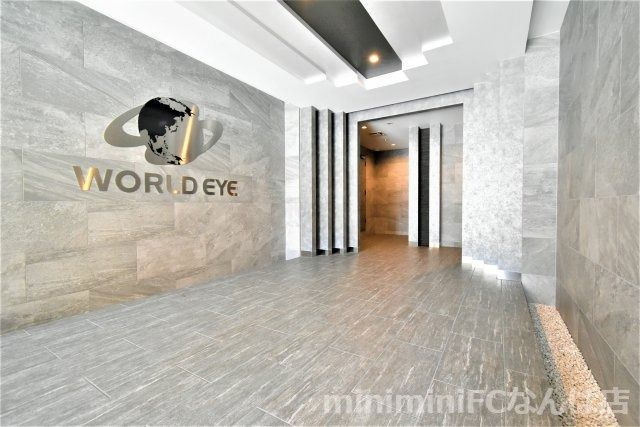 ワールドアイ天王寺ミラージュⅡのエントランス