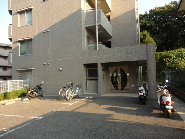 スカイヒル名谷のエントランス