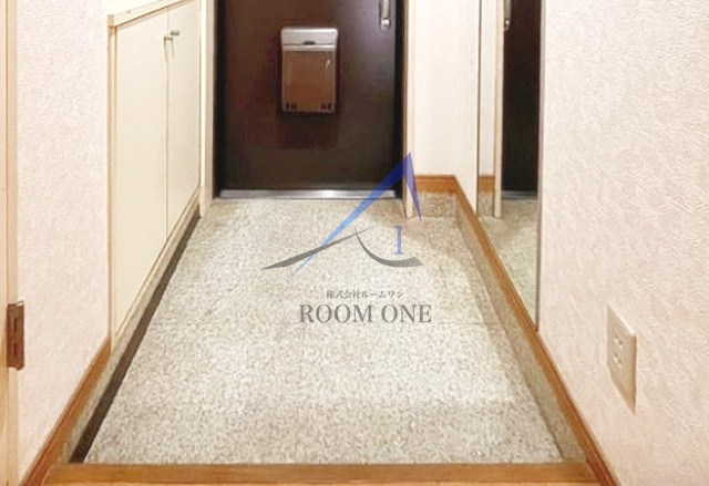 グローイン新宿御苑の玄関|玄関です。