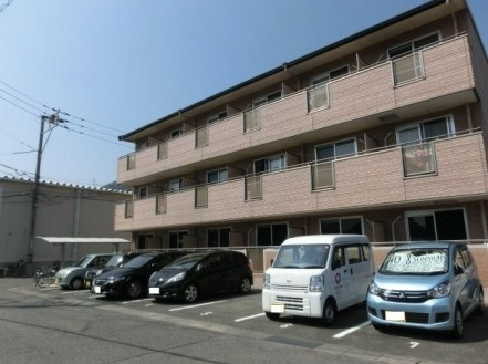 プチコートの駐車場