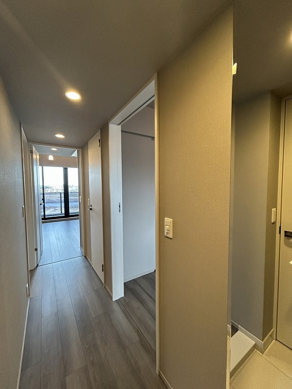 ブランシエスタ新丸子リバーフロントの玄関