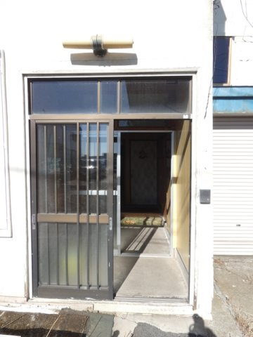 桂３－２０－１店舗・事務所のエントランス