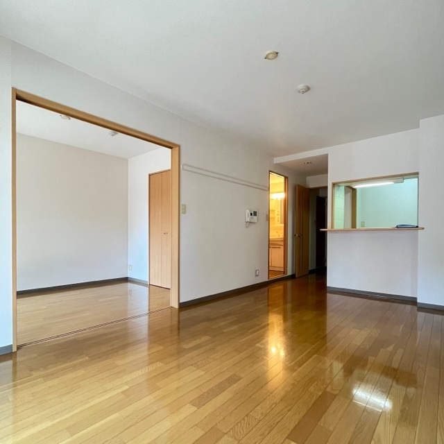 熊本市中央区上京塚町の賃貸マンションの居間・リビング