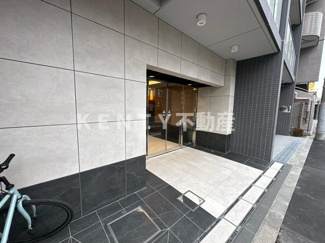 【エントランス】 | 建物の内部です
