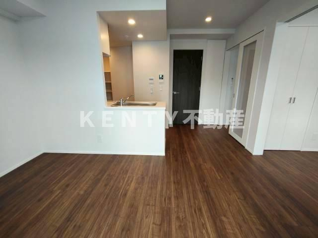 【洋室】 | Ｇａｒｄｅｎ　Ｘａｖｉｓ南蒲田 | 広々とした洋室です