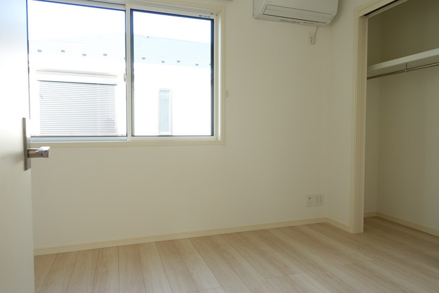 桜町２丁目戸建住宅の居間・リビング