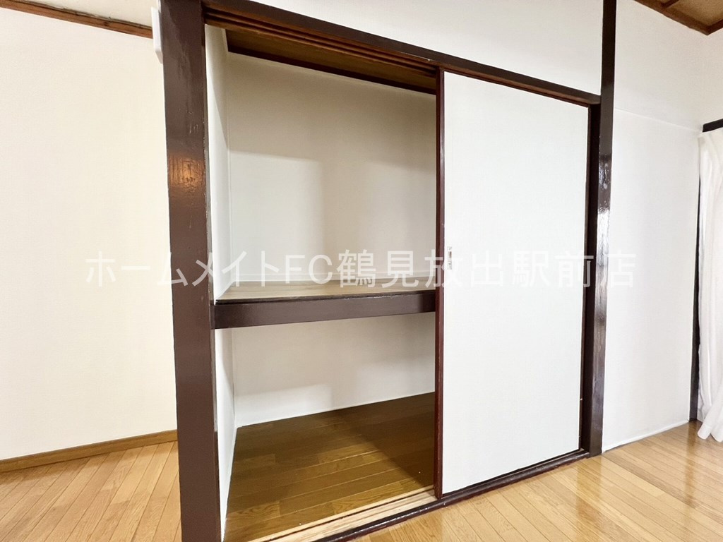 東大阪市稲田本町１丁目の賃貸マンションの収納