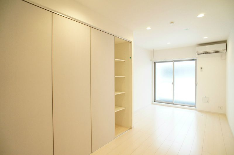 リブリ・840の内装