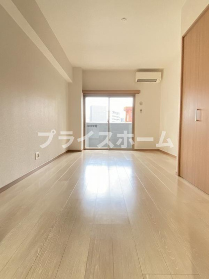 【居間・リビング】 | ロイヤルコンフォート渡辺通　★プライスホームなら仲介手数料が0円です★