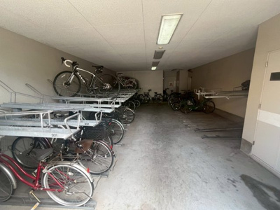 【駐車場】 | 小枝ビルⅡ