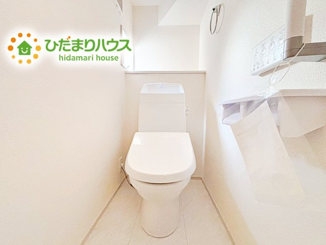 【トイレ】 | 石岡市府中第1　新築戸建　2号棟 | 1・2階にトイレあるため、同時に利用でき混雑を避けられますね