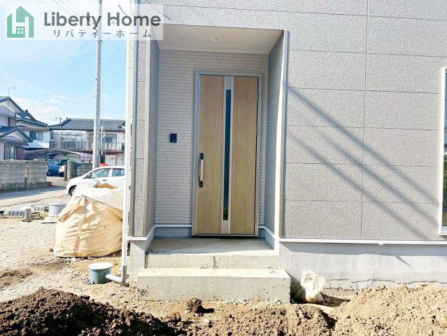 ひたちなか市平磯町第2　新築戸建　3号棟のエントランス