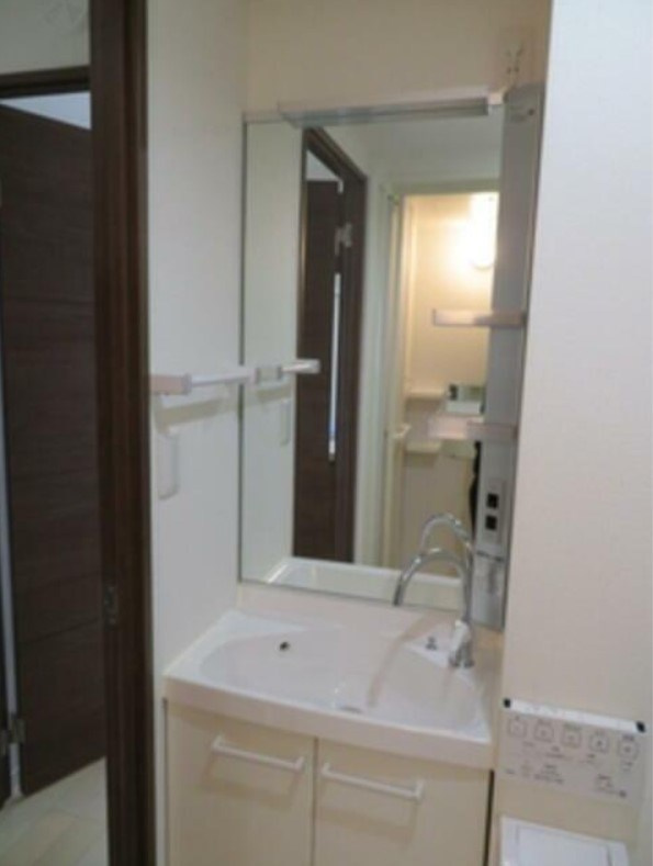 アダット新中野の独立洗面台