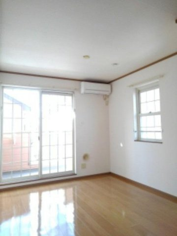 ベリエハウスの居間・リビング|こちらの居間で趣味の時間をお楽しみください