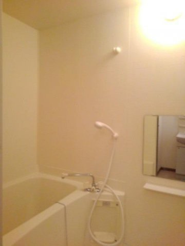 ベリエハウスの浴室|きれいなお風呂です