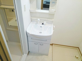 【洗面所】 | ケンオークニ | 洗面台です。