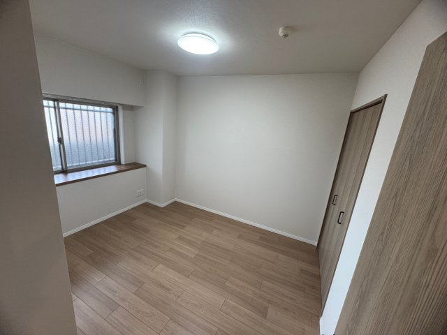フローレンス加治屋町の洋室|コンパクトで使いやすい洋室です