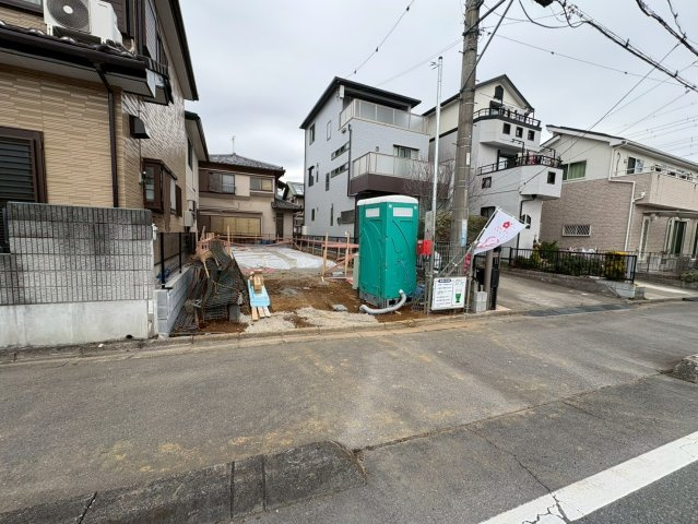 鶴ヶ島市富士見5丁目　新築分譲　東武東上線『若葉駅』徒歩20分　【栄小学区】の前面道路含む現地写真