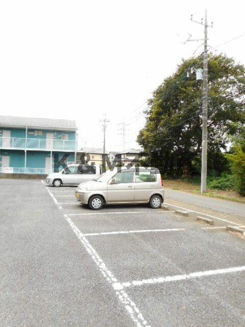 セントラルパークヒルズの駐車場| 