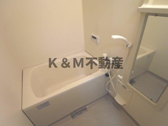 セントラルパークヒルズの浴室| 