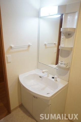 熊本市中央区渡鹿７丁目の賃貸マンションの独立洗面台