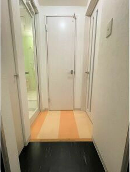 ノヴェル東別院の玄関