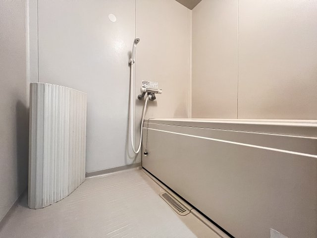 アニマン高槻阿武山の浴室