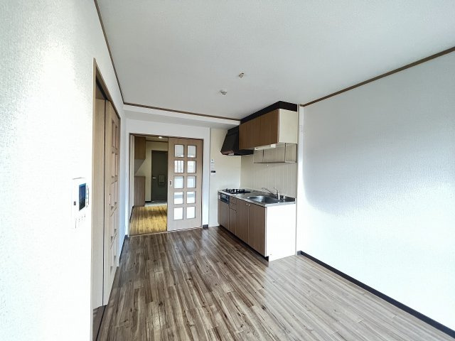 アニマン高槻阿武山の居間・リビング