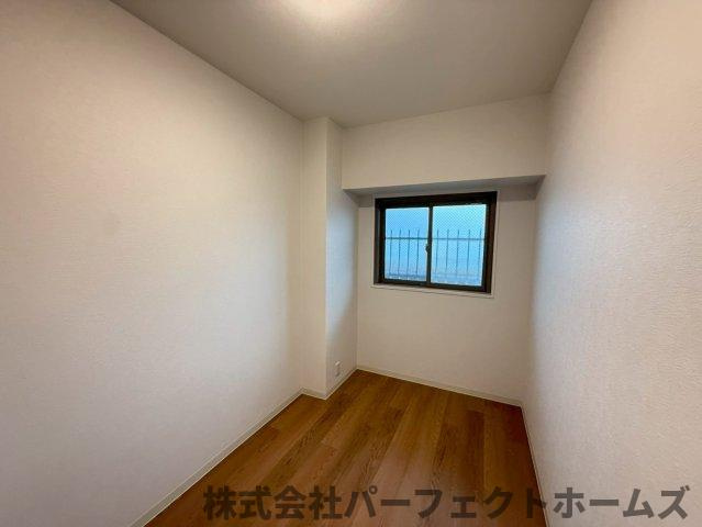 寝屋川サンハイツA棟の洋室|洋室です