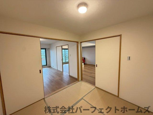 寝屋川サンハイツA棟の和室|和室、ちょっとしたくつろぎスペースにいかがでしょうか