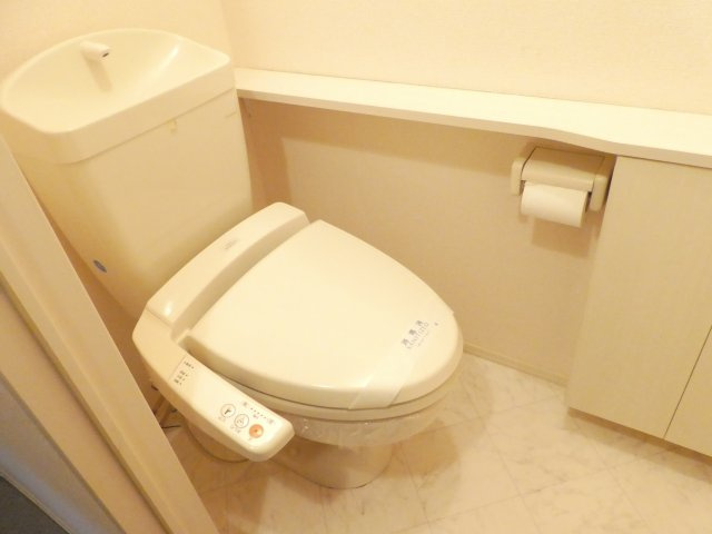 フォレストコート逆瀬川のトイレ