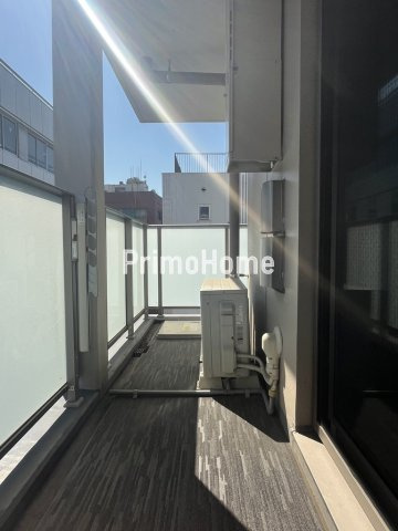 ラペルラ岩本町のバルコニー