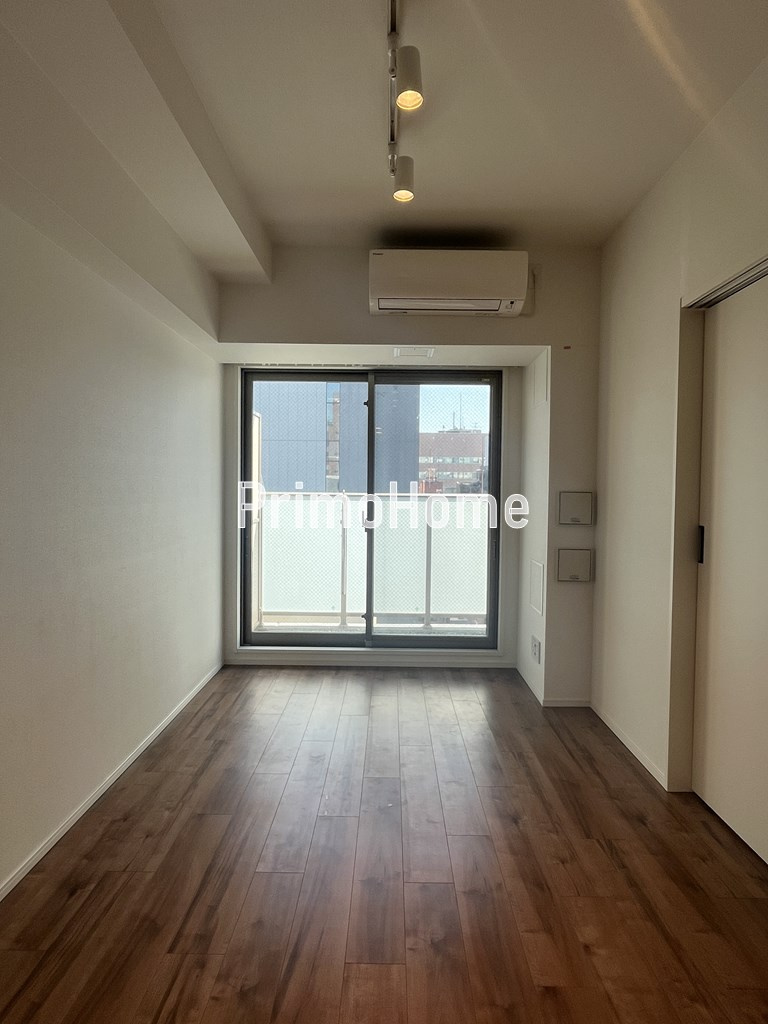 ラペルラ岩本町の居間・リビング