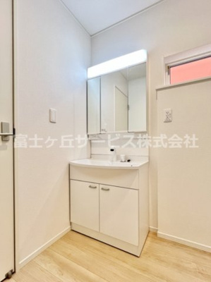 【独立洗面台】 | 駿東郡清水町徳倉 24期 新築一戸建て | 独立洗面化粧台付き