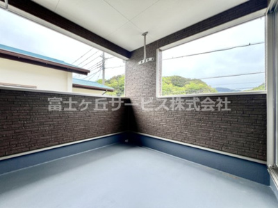 【バルコニー】 | 駿東郡清水町徳倉 24期 新築一戸建て | 陽当たり良好なバルコニーです