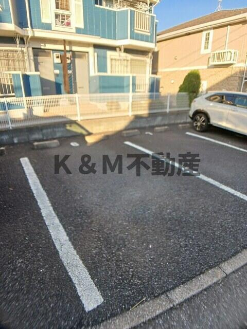 シャンテ・ヒルズの駐車場|駐車場に車を止められます