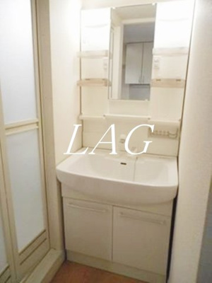 【洗面所】 | オーロラ三田 | 洗面台です。