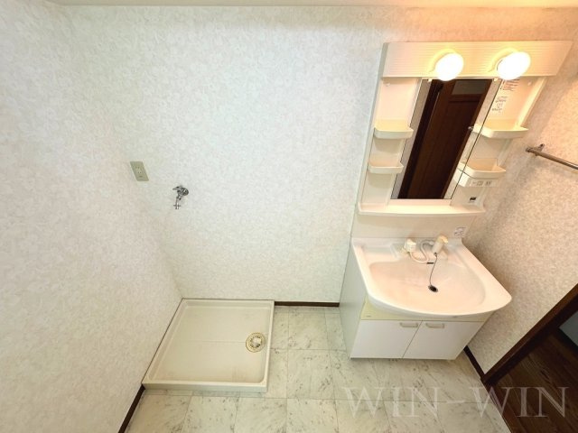 アンピレインの洗面所