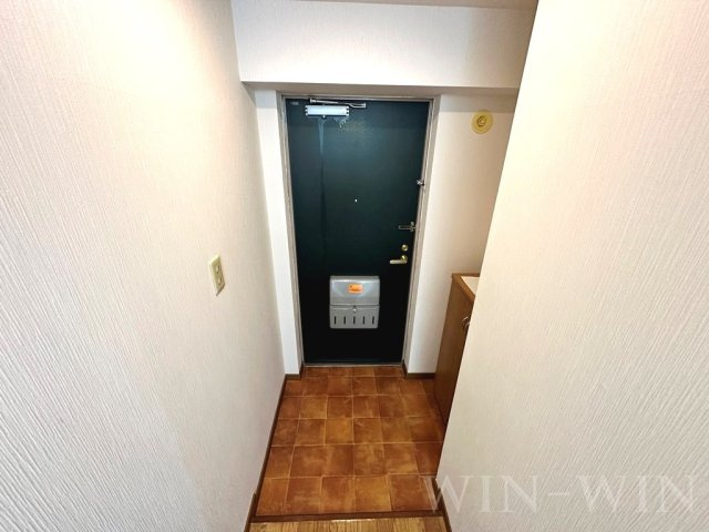 アンピレインの玄関