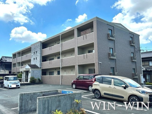 アンピレインの外観