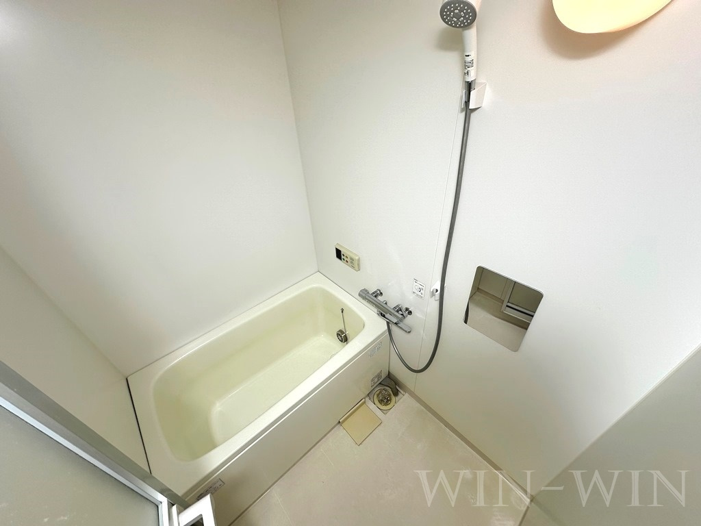 アンピレインの浴室