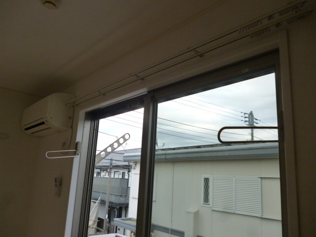 ＣＯＳＹの設備|★室内物干し金具あり★