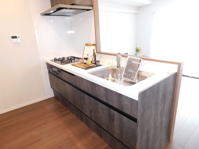 名古屋市中川区春田４丁目の中古マンションのキッチン|◇キッチン◇　　キッチン新品交換　食洗機付き（２０２４年１１月リノベーション済）