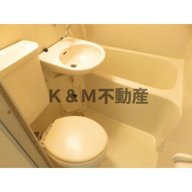 ジュネパレス柏第６２の浴室|落ち着いた空間のお風呂です