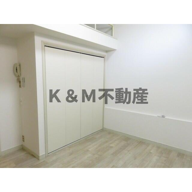 ジュネパレス柏第６２の居間・リビング|ゆったりとした居間です