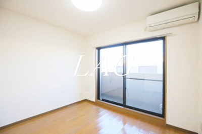 【居間・リビング】 | ルーブル東高円寺 | 洋室のお部屋です。