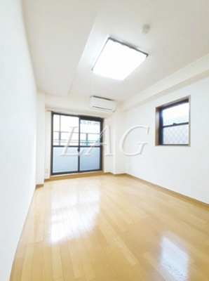 【居間・リビング】 | カルム神楽坂 | 洋室のお部屋です。