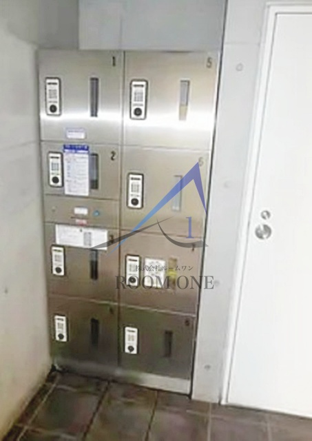 ＬｕｍｉｎｏｕｓＨＩＹＯＳＨＩのその他共用部分|宅配ボックスです。