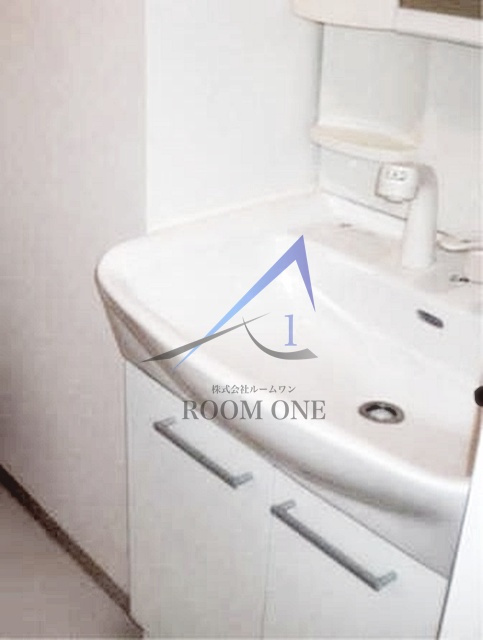 ＬｕｍｉｎｏｕｓＨＩＹＯＳＨＩの洗面所|洗面台です。